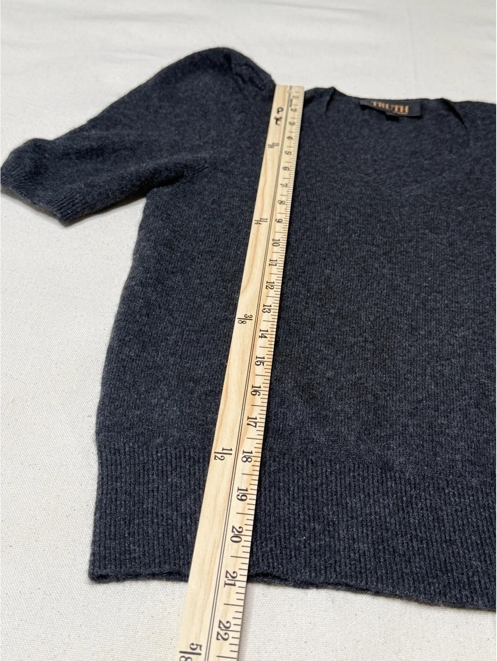 Truth by Republic 100% Cashmere Puff Sleeve V-Neck Sweater Small Gray